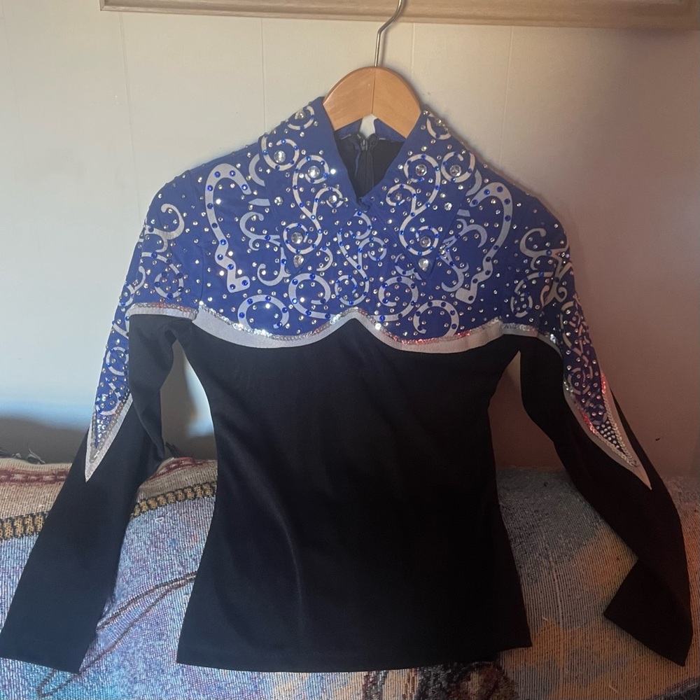 Beautiful Horse Show or Rodeo Queen Shirt No missing stones Size Small
